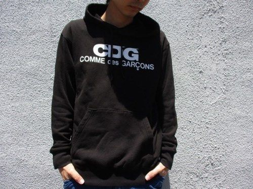 CDG COMME des GARÇONS Pullover Hoodie (Category: Coats, Jackets and Outerwear) located in Cavite. Submitted by second_story_ph (Listing ID 1451254039, Image 1). Description: CDG COMME des GARÇONS Pullover Hoodie Size: Medium Dimension: 20” Width / 26” Length Condition: Excellent.