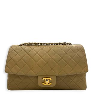 (Category: ) located in . Submitted by carousellluxury (Listing ID 1451229331, Image 1). Description: .