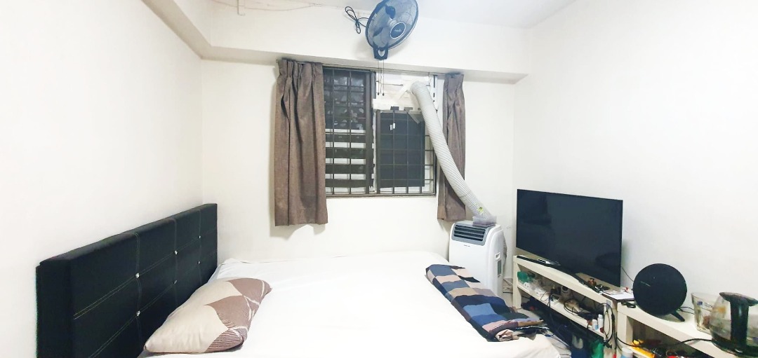 (Category: ) located in . Submitted by your_rental_specialist (Listing ID 1451210992, Image 1). Description: .
