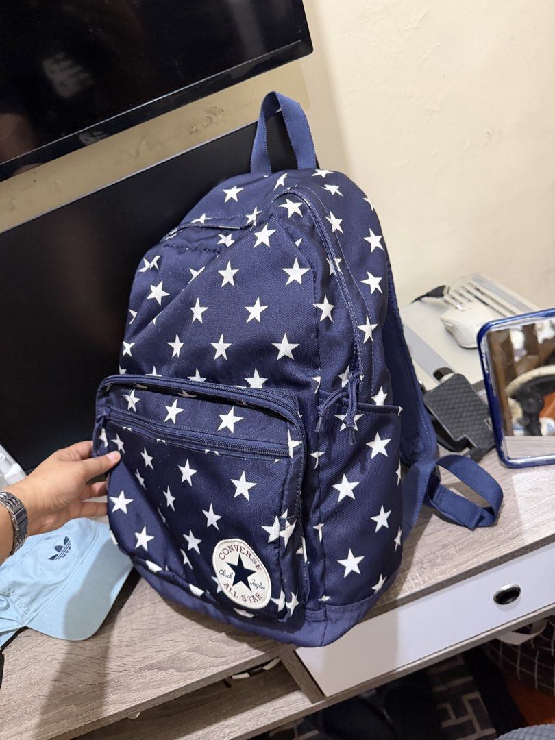 Converse Backpack (Category: Backpacks) located in Manila. Submitted by katchifu (Listing ID 1451146405, Image 2). Description: ilang beses lang nagamit 10/10 over all condition Bought in rob manila .