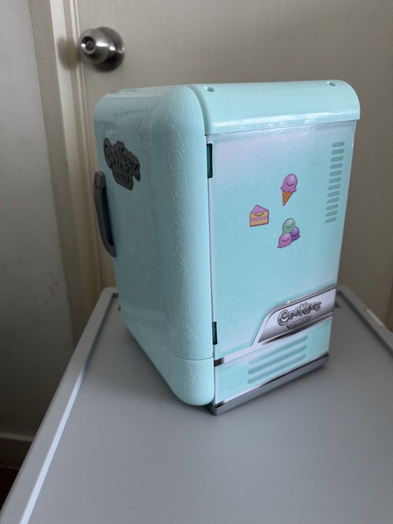 Cookeez Fridge Only (Category: Refrigerators and Freezers) located in Mandaluyong City. Submitted by grmnk (Listing ID 1451195643, Image 3). Description: SELLING FRIDGE ONLY! Daughter has already used the dough and other accessories (plushie). Still great for pretend play but I have no space in our condo! Bought for over 3K 🥲 BPI / GCash Grab / Lalamove from Mandaluyong.