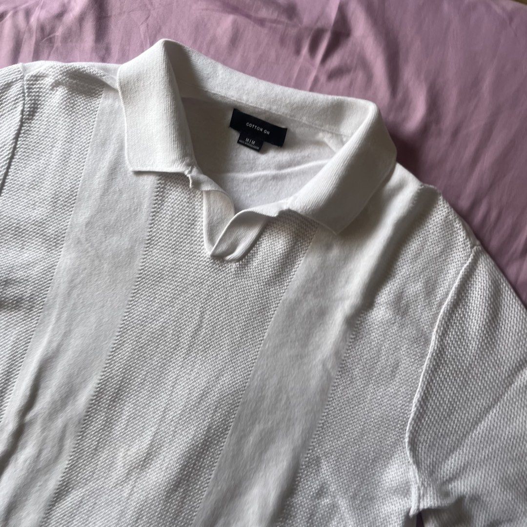 Cotton On Knit Polo Shirt (Category: Tshirts & Polo Shirts ) located in Paranaque City. Submitted by ryanbyt (Listing ID 1451144725, Image 3). Description: Cotton On White Knitted Textured Polo Shirt - 10/10 excellent condition - Personal item, bought from Cotton On store (not thrifted) Size M Width 20” Length 28” Message for inquiries .