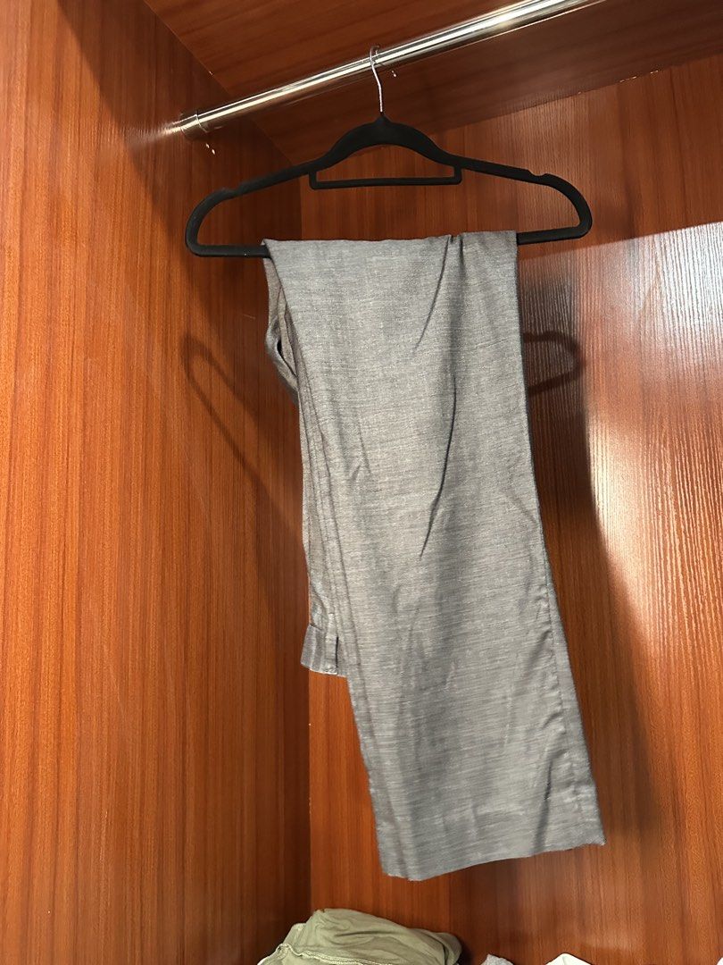 Cotton On Slim Leg Jeans Grey (Category: Jeans) located in Calamba. Submitted by treb_c (Listing ID 1451132200, Image 1). Description: - Grey slim leg jeans from Cotton On - Button and zip closure - Two back pockets - Made in Bangladesh - Ideal for casual wear - Selling as they no longer fit Size 36 cotton on.