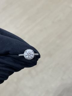 (Category: ) located in . Submitted by ys-luxe.com (Listing ID 1451159736, Image 1). Description: .