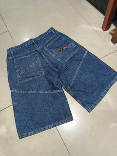 (Category: ) located in . Submitted by thrift_gems_666 (Listing ID 1451263888, Image 1). Description: .