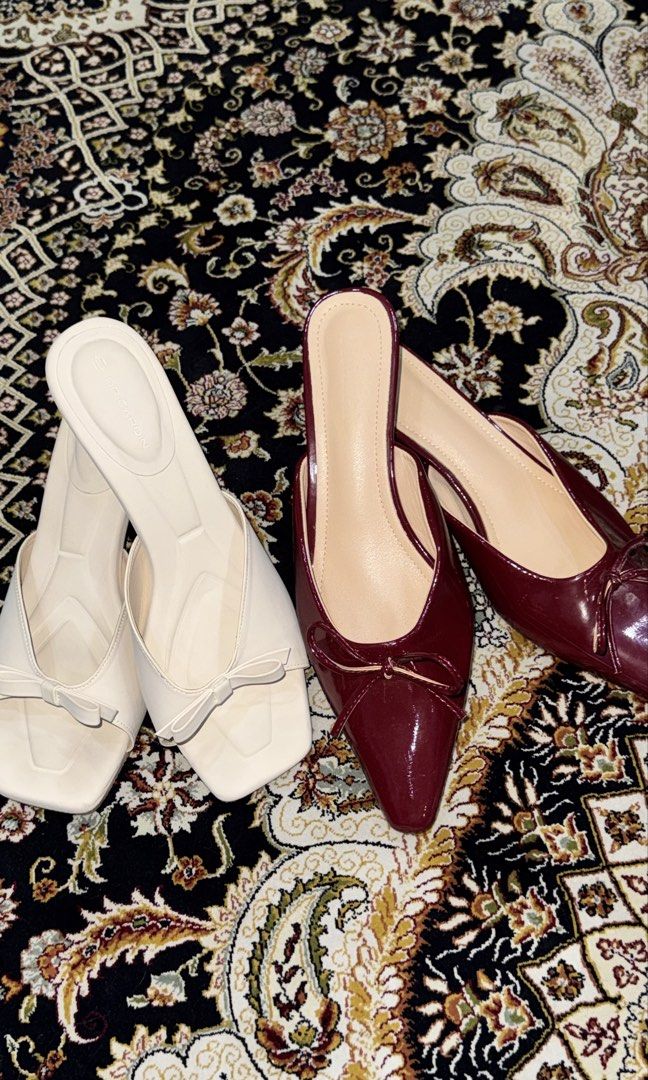 Dr. Cardin White Heels + Burgundy Heels Combo (Category: Heels) located in Shah Alam. Submitted by velourileysha (Listing ID 1451207190, Image 1). Description: 👠 White Heels (Dr. Cardin) * Colour: White/Soft Beige * Worn only 1–2 times * No box * Super comfy * Material : Faux Leather * Inner Material : Faux Leather Lining 👠 Burgundy Patent Heels * Colour: Burgundy (wine red) * Worn only 1–2 times * No brand *No box * Size EU40 - Both are in gre
