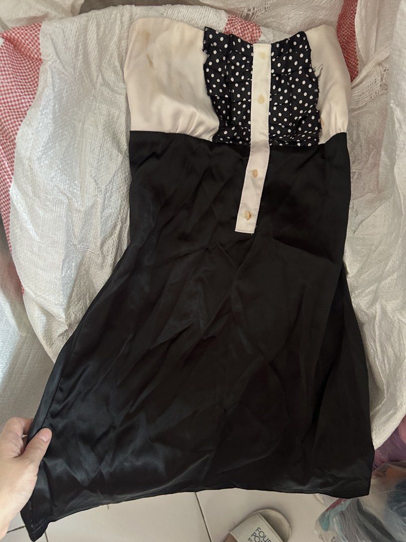 Dress wanita import (Kategori: Gaun & Rok) berada di Makassar. Dikirim oleh goodstuff_mks (ID iklan 1451287231, Gambar 1). Deskripsi: .