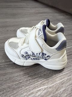 （分類：）位於 。 由 stationnn 提交（商品編號 1451207082，圖片 1）。簡介： 。