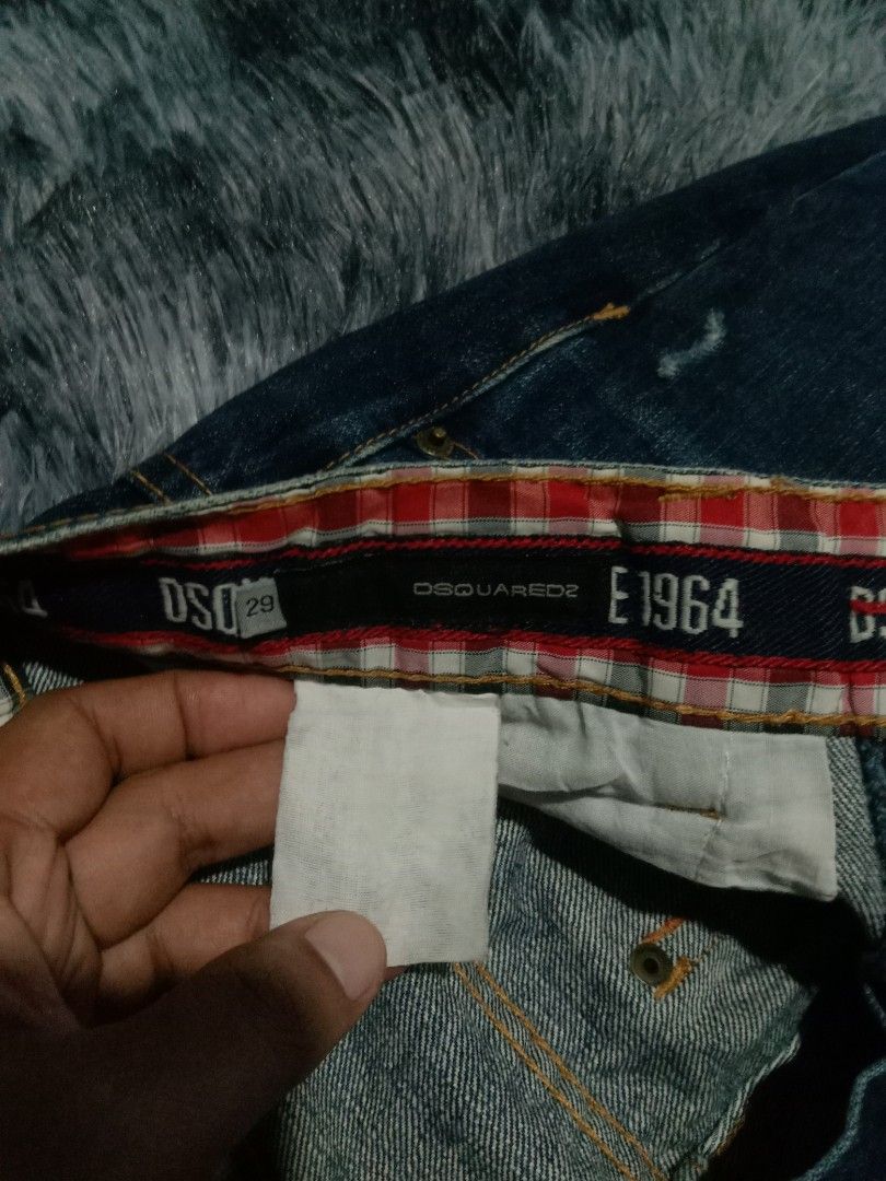 Dsquared denim jeans (Category: Jeans) located in Bacolod City. Submitted by wepthriftstyle (Listing ID 1451246220, Image 3). Description: Dsquare denim jeans •Dimes: 30.5 waist x 41 length •excellent / no issue •complete tags •zippers and buttons still intact •shipping nationwide via jnt •Unli videocall •Unli vouch •399 pesos each +shipping fee DM🙇.