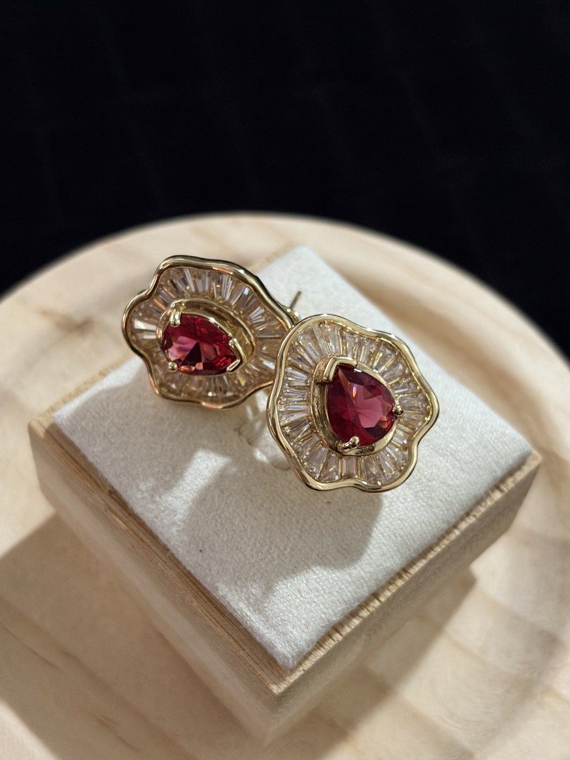 Elegant ruby earrings with emerald cut stone at the side (Category: Earrings) located in Davao. Submitted by ememlou17 (Listing ID 1451252222, Image 2). Description: Elegant ruby earrings with emerald cut stone at the side Copper setting Tarnish resistant with extra care Message me📩.