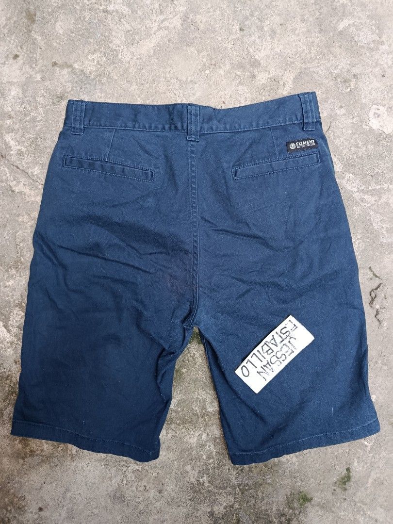 Element Navy Blue Chino Shorts Size 32 (Category: Shorts) located in Concepcion. Submitted by lowkeythrifter.ph (Listing ID 1451215302, Image 2). Description: Element Shorts Actual: W34" x L21" On tag: 32 Very good condition Need wash See pics for actual measurements 3️⃣4️⃣9️⃣ + 7️⃣5️⃣ SF✈️ Gcash / Palawan, Payment First. Bawal sa Maselan, PM if Interested. 1st to Pay God bless....