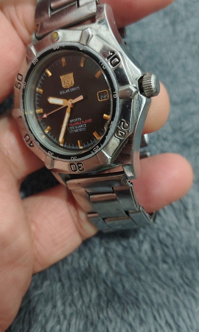 Elgin USA Solar Drive ( Converted ) (Category: Men's Watches) located in Cebu City. Submitted by aceoftime (Listing ID 1451275478, Image 3). Description: In good working condition Pre-owned Model: FK-132P-C Originally a solar powered battery converted to use regular battery to eleminate the high cost of replacing a damage solar battery which cost around P2000-P4,000. All in stainless steel Rated 100m/330ft water resist Watch only Our Guarantee: �