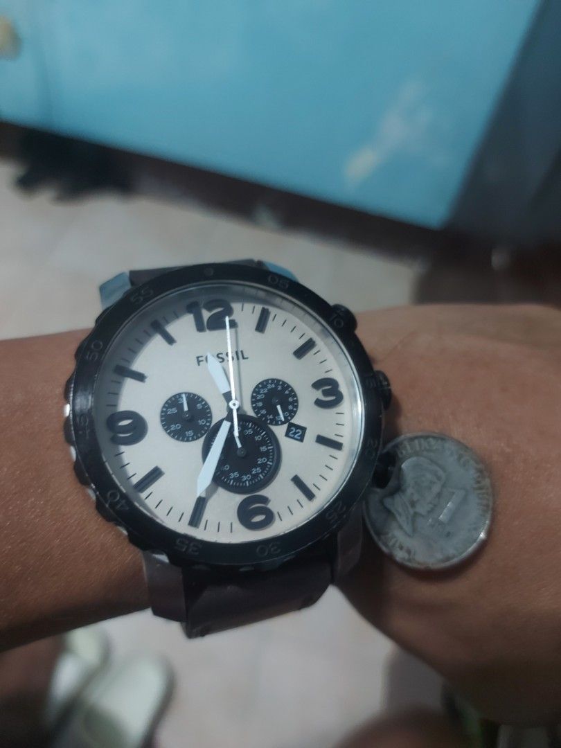 Fossil Chronograph Watch JR1390 (Category: Luxury Watches) located in Pasig City. Submitted by junjunkobekobe (Listing ID 1451155855, Image 1). Description: Fossil nate jr1390 chronograph ORIGINAL 50mm oversize, no box for only 4k, very good condition, pasig area pick-up or ship at buyers expense ty - Fossil Chronograph Watch - Model: JR1390 - Dial: Cream with black sub-dials - Case: Stainless Steel - Strap: Brown Leather - Water Resistance: 5 AT