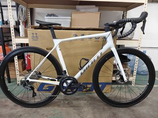 (Category: ) located in . Submitted by labo.garage (Listing ID 1451165719, Image 1). Description: .