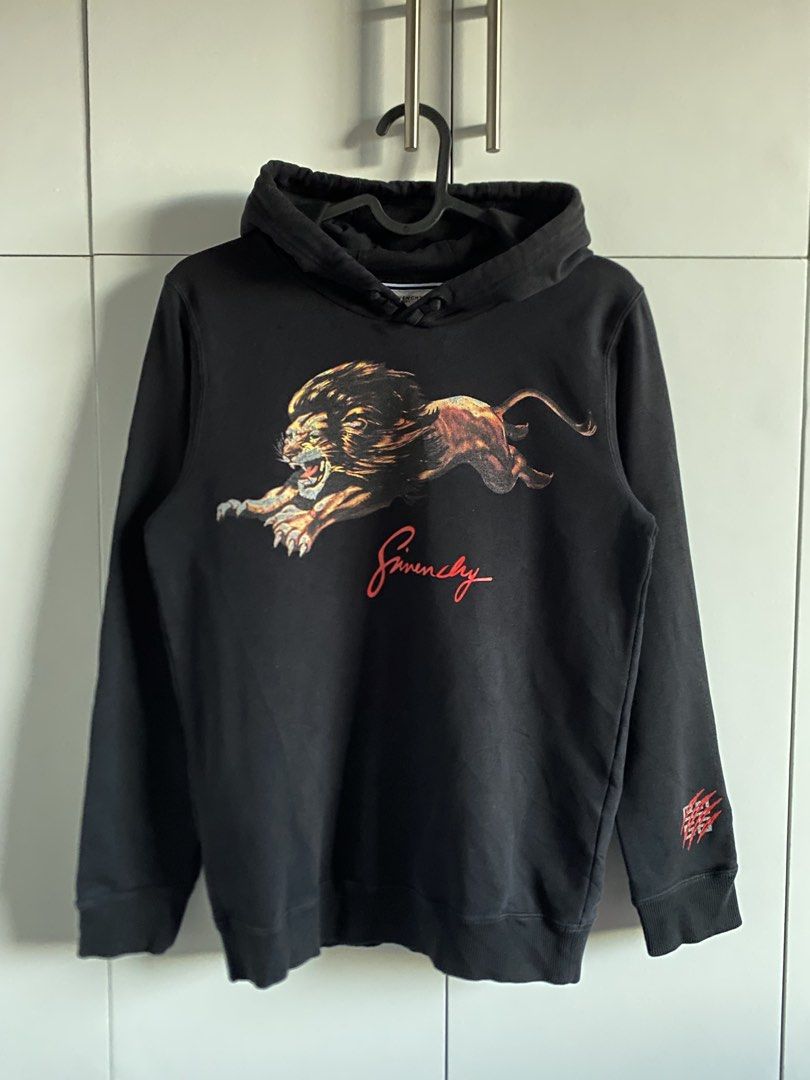 Givenchy Kids Hoodie (Category: Hoodies) located in Tagaytay City. Submitted by grayl_thrift (Listing ID 1451276572, Image 1). Description: SIZE: 12 on tag COLOR RATE: 9/10 ISSUE: Minor fadings on print .