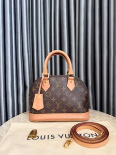 (Kategori: ) berada di . Dikirim oleh brandedboutiquez (ID iklan 1451152767, Gambar 1). Deskripsi: .