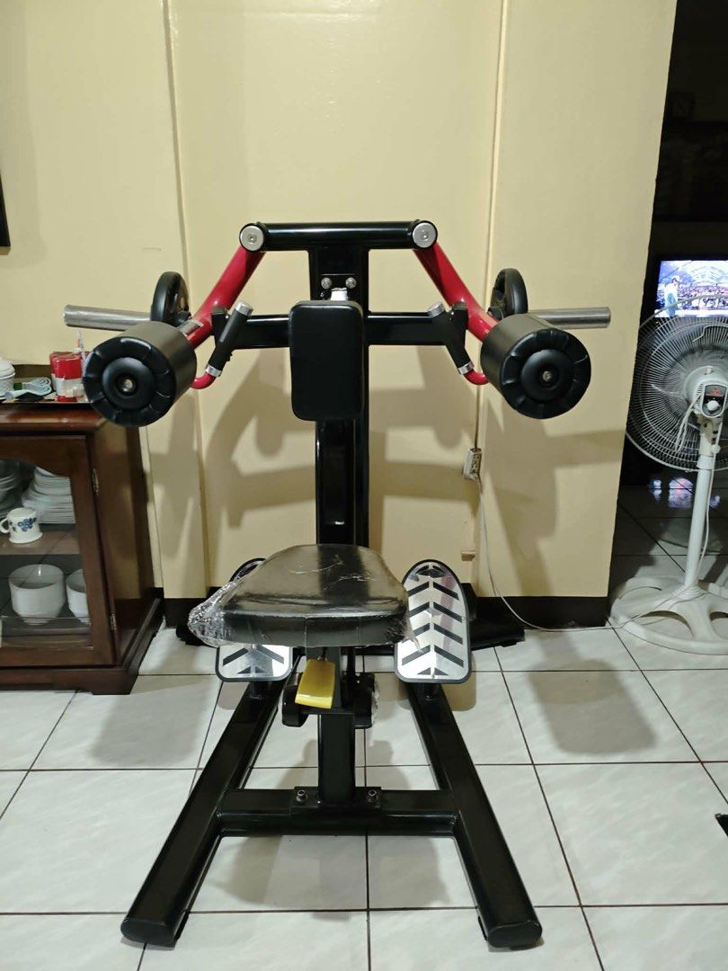 Gym equipments (Category: Other Sports Equipment and Supplies) located in Manila. Submitted by leeeb21 (Listing ID 1451196666, Image 2). Description: Gym equipments For Sale!! Take all only negotiable slightly pinabenta lang po ng uncle ko Pm for more details! Location bulacan .