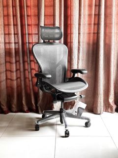 HERMAN MILLER 🪑 Collection item 2