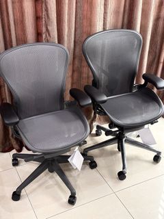 HERMAN MILLER 🪑 Collection item 1