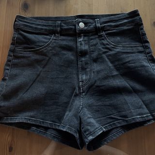 (Category: ) located in . Submitted by rosepeonies (Listing ID 1451180667, Image 1). Description: .