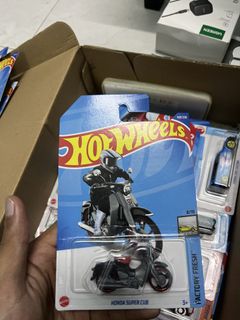 (Category: ) located in . Submitted by thriftstore91 (Listing ID 1451304530, Image 1). Description: .