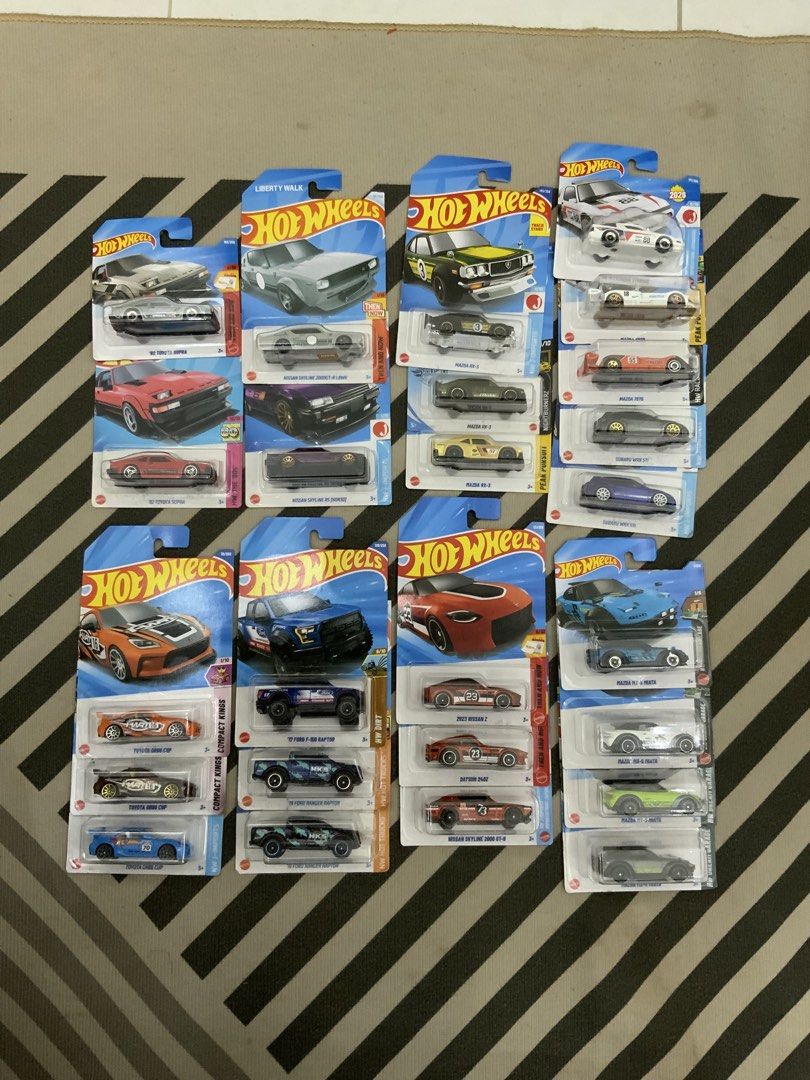 Hotwheels rm18 (Category: Toys & Games) located in Pasir Gudang. Submitted by muhamadsyazaniali (Listing ID 1451226708, Image 1). Description: Nk bli satu boleh beli lot boleh Pos rm10.