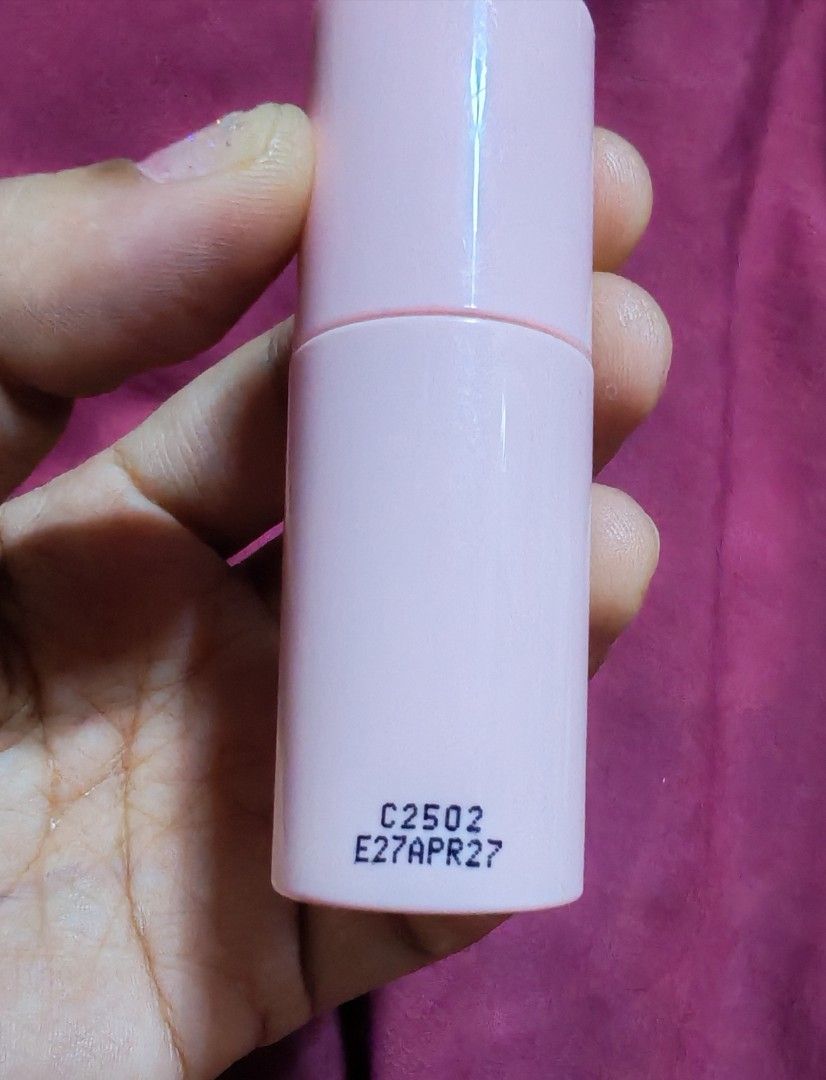 Human Nature Juicy Lip Jam - Pink Lychee (Category: Makeup) located in Quezon City. Submitted by dolcegioia (Listing ID 1451223336, Image 3). Description: - Human Nature Juicy Lip Jam in Pink Lychee - Provides a nice tint and moisture for your lips - Easy to apply - Expiry Date: April 2027 - Reason for selling: Too many lip products.
