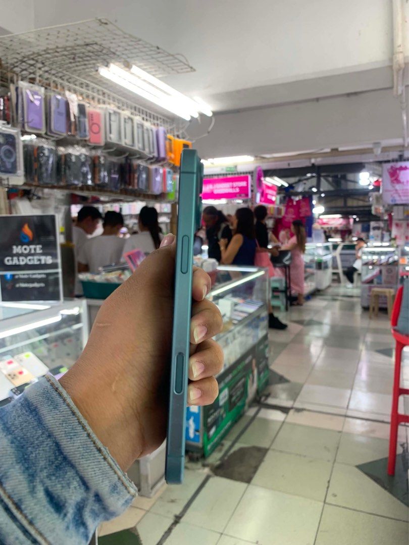 iPhone 16 Plus 128GB Factory Unlock No Issue Secondhand (Category: iPhone 16 Series) located in Pasig City. Submitted by FarAndRayShop (Listing ID 1451173129, Image 2). Description: OPEN FOR SWAP/SELLING/BUYING (RFS: Buy and Sell) Price: 41,499 iPhone 16 Plus 128GB •NO SIM RESTRICTION •NO HIDDEN ISSUES •TEST TO SAWA •Authentic Phone Physical store in Greenhills Shopping Center XD-14 Stall Number Look For Rayray Or Anika NO CASH INSTALLMENT We are