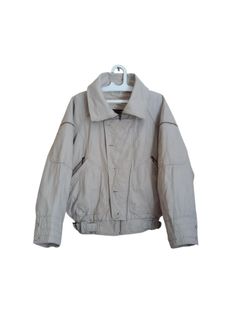 (Kategori: ) berada di . Dikirim oleh digoshop (ID iklan 1451176800, Gambar 1). Deskripsi: .