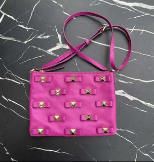 (Category: ) located in . Submitted by authentic_bag96 (Listing ID 1451241187, Image 1). Description: .