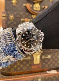 (Category: ) located in . Submitted by redrabbitluxury (Listing ID 1451308502, Image 1). Description: .