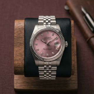(Category: ) located in . Submitted by cheri.watches (Listing ID 1451270170, Image 1). Description: .