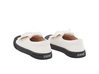 (Category: ) located in . Submitted by wear.next (Listing ID 1451208317, Image 1). Description: .