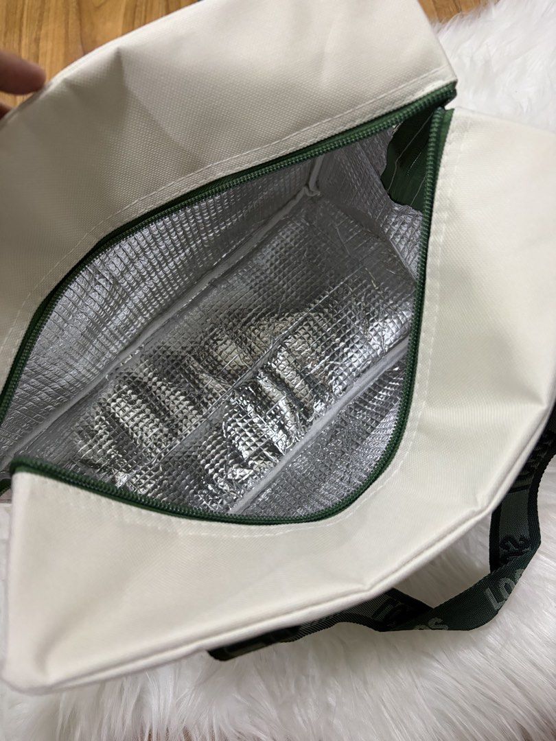 Logos Thermal bag (Category: Food Organization & Storage) located in Santa Rosa. Submitted by collectiblesitems.ph (Listing ID 1451197892, Image 2). Description: New Large Size from Japan.