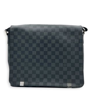 (Category: ) located in . Submitted by carousellluxury (Listing ID 1451163351, Image 1). Description: .