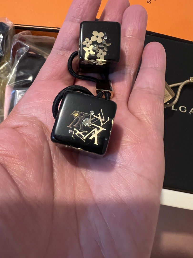 LV （分類：飾物及配件）位於 Hong Kong。 由 lfyee 提交（商品編號 1451283608，圖片 3）。簡介： 。