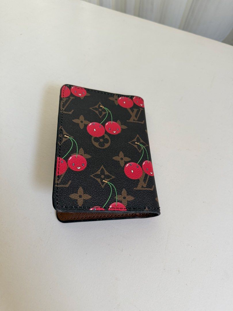 LV Passport Holder (Category: Wallets & Card holders) located in Marikina City. Submitted by littlesol.collection (Listing ID 1451140761, Image 3). Description: .