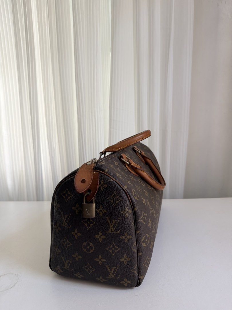 LV Speedy 35 (Category: Shoulder Bags) located in Marikina City. Submitted by littlesol.collection (Listing ID 1451140570, Image 3). Description: Coded Given as a gift from singapore.