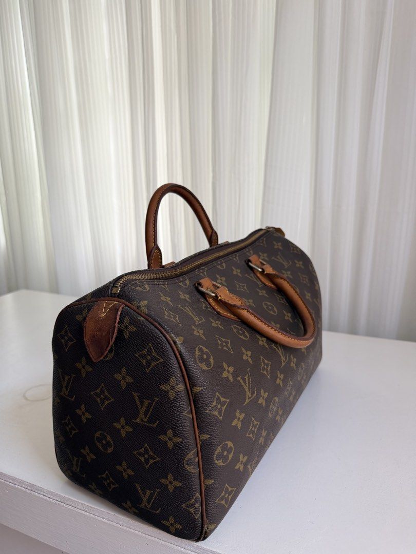 LV Speedy 35 (Category: Shoulder Bags) located in Marikina City. Submitted by littlesol.collection (Listing ID 1451140570, Image 2). Description: Coded Given as a gift from singapore.