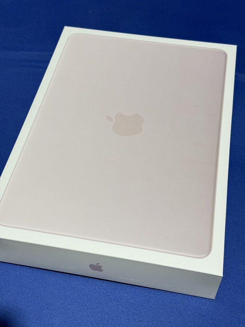 MacBook Neo Blush 256GB (Category: Laptops & Notebooks) located in Makati City. Submitted by evrlg (Listing ID 1451142263, Image 2). Description: FOR SALE/TRADE TO IPHONE MacBook Neo Blush - 256GB Brand new - Sealed Php 44,000 only (below srp!) Makati area meetups/shipping.