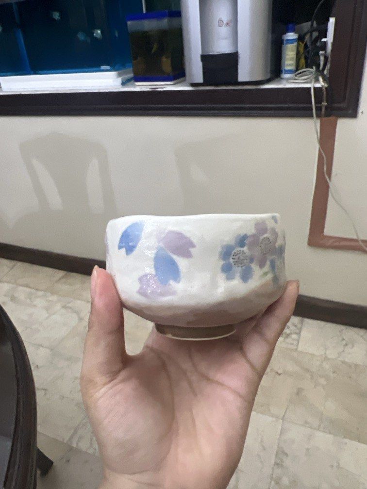 Matcha Chawan blue and purple flowers (Category: Coffee & Tea Tableware) located in Muntinlupa City. Submitted by toryoku (Listing ID 1451270609, Image 3). Description: No stains .