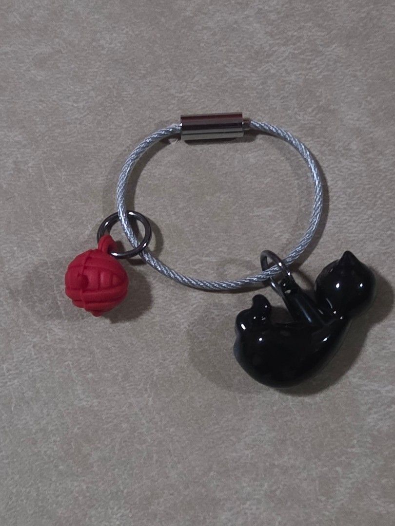META[l]MORPPHOSE PLAYING CAT KEYRING -BLACK (Category: Craft Supplies & Tools) located in Quezon City. Submitted by stuffiesetc (Listing ID 1451311292, Image 3). Description: META[l]MORPPHOSE PLAYING CAT KEYRING -BLACK Guaranteed authentic. Brand new in box. Packaging quote: Time spent with cats is never wasted Material: Zinc-Alloy Key Ring Steel cable - Black painted + Silicone red 7.3 cm x 4.8 cm x 1.5 cm Meta[l]morphose Playing Cat Keyring fea