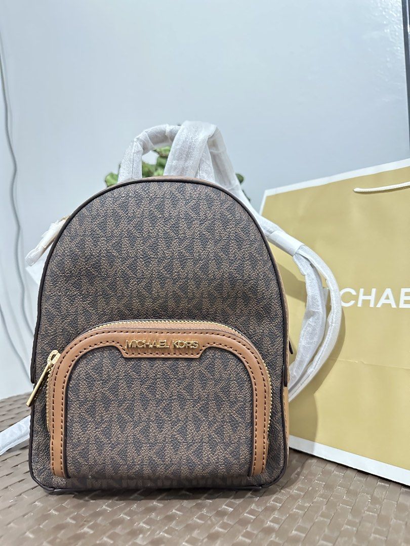 Michael Kors Mini Jaycee Backpack (Category: Backpacks) located in Manila. Submitted by bypreloved_ilo (Listing ID 1451168597, Image 1). Description: .