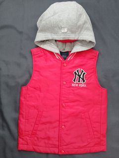 (Category: ) located in . Submitted by authentickids_wear (Listing ID 1451311499, Image 1). Description: .