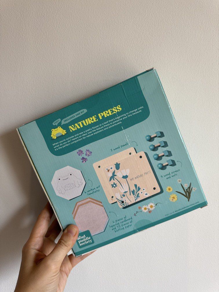 MUD PUDDLE SOCIETY Press Your Own Nature Press (Category: Craft Supplies & Tools) located in Manila. Submitted by gebraucht (Listing ID 1451149407, Image 2). Description: MUD PUDDLE SOCIETY Press Your Own Nature Press Includes: • 2 Wood Panels • 6 pcs Cardboard • 10 pcs Blotting Paper • 6 Art Templates • 4 Wood Screws and Nuts.