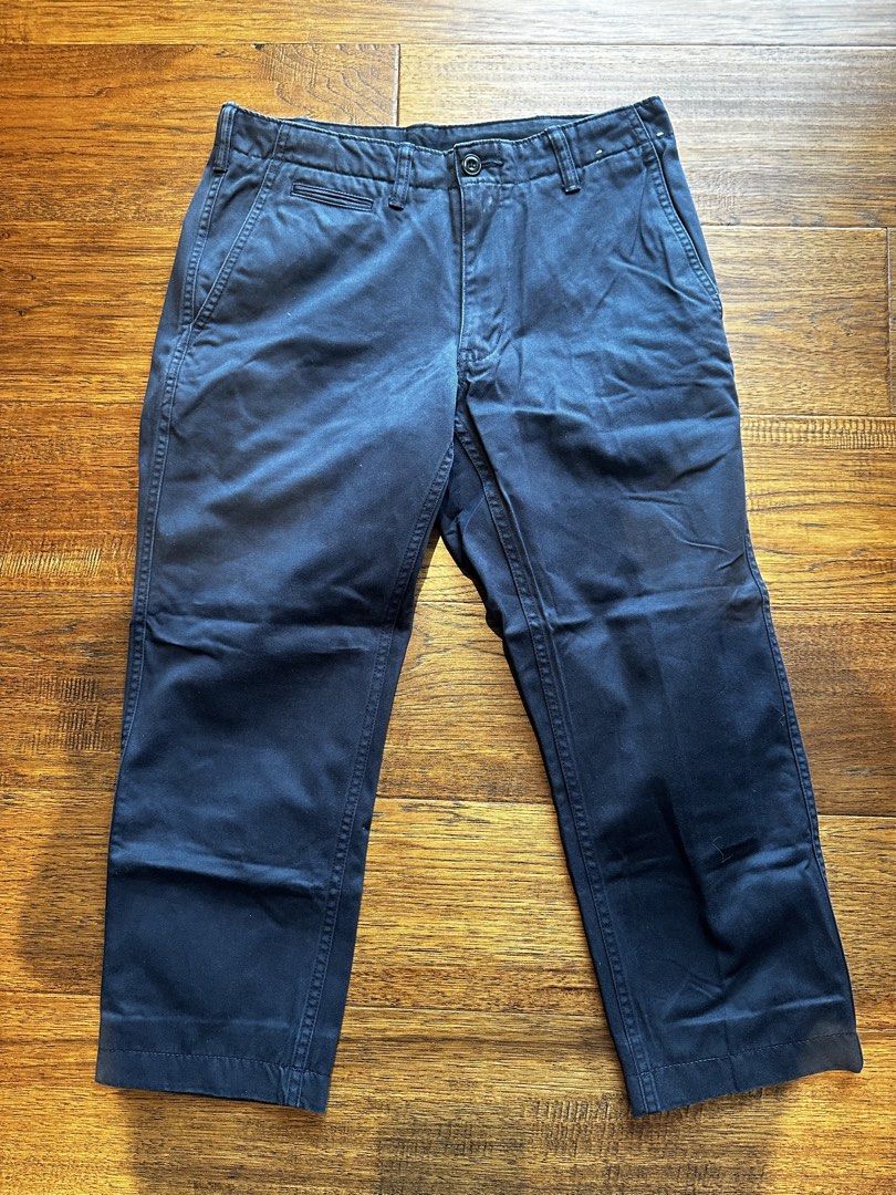 Navy Blue Chinos/Trousers (Category: Trousers) located in Manila. Submitted by xandercoronel (Listing ID 1451200432, Image 1). Description: - Classic navy blue chinos - Straight leg cut - Button and zip closure - Two side pockets and two back pockets - Versatile for casual or smart-casual everyday wear Waist 32 inches & Length 31 inches.