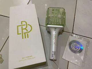 (Kategori: ) berada di . Dikirim oleh adeelllqhh (ID iklan 1451179597, Gambar 1). Deskripsi: .