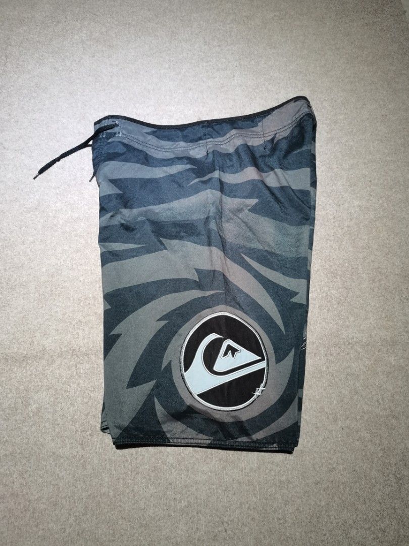 Neo fly quicksilver board short (Category: Shorts) located in Apalit. Submitted by _doer (Listing ID 1451246341, Image 1). Description: Size 34 23 inches length Flaws in last pic 1500 or OFFER.