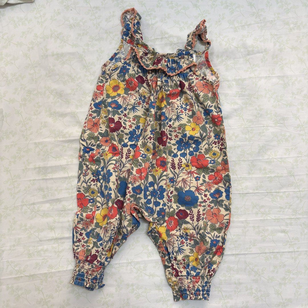 NEXT UK 9-12 (Category: Babies & Kids Fashion) located in Batu Pahat. Submitted by leaaaaaa21 (Listing ID 1451258578, Image 1). Description: cutting besar.