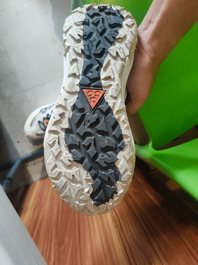 Nike ACG Mountain Flyhigh low 2 (Category: Sneakers) located in Angeles City. Submitted by poweredbyrice (Listing ID 1451145336, Image 3). Description: angeles location decluttering po need money free sf.
